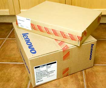 Laptop nhập khẩu 'nguyên đai, nguyên kiện'. Ảnh minh họa: Andrewcurrie.